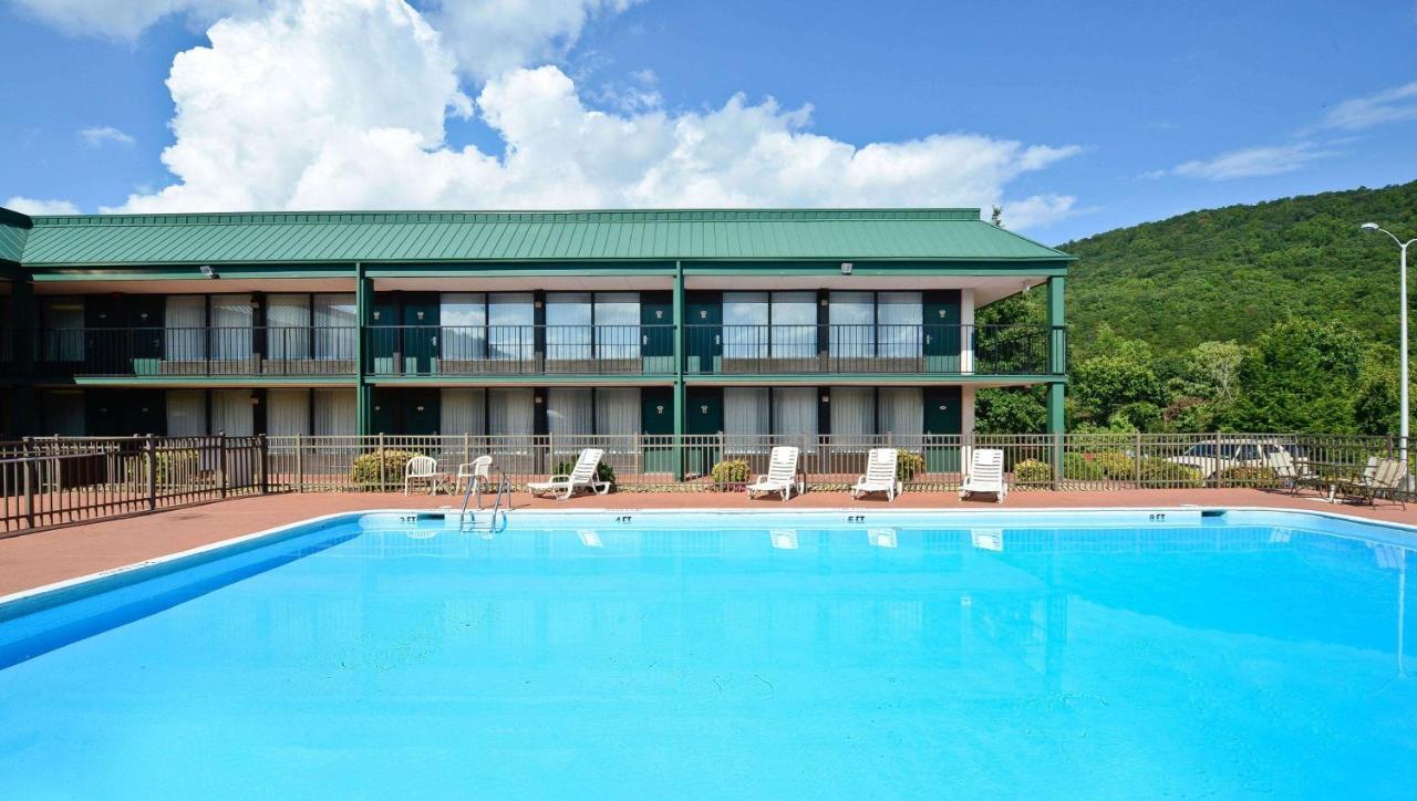 Magnuson Hotel Mountain View Covington Экстерьер фото