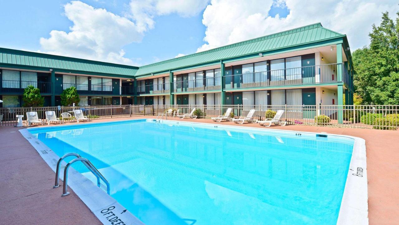 Magnuson Hotel Mountain View Covington Экстерьер фото